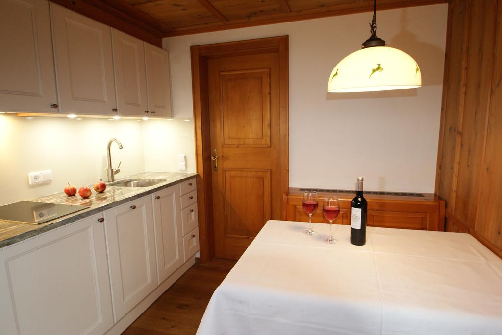 Haus Landbrugg Apartment Lech am Arlberg Bilik gambar